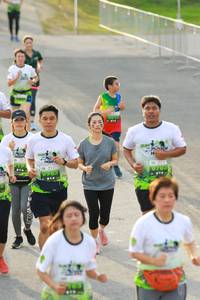 BIB: 
                            <button type="button" onclick="openModal(3540478)" class="btn btn-primary btn-sm float-right btn-popup" data-toggle="modal" data-target=".modal-high-quality">
                        <i class="fas fa-shopping-cart"></i> Add to Cart
                    </button>
                                            <button type="button" onclick="isThisMe(3540478, true)" class="btn btn-success btn-sm float-right btn-popup btn-isme hidden" data-toggle="tooltip" data-placement="bottom" title="นี่คือรูปของคุณใช่ไหม คลิกที่นี่เพื่อเอาเข้าอัลบั้ม">
                        <i class="fas fa-plus"></i> Add to album
                    </button>
                    <button type="button" onclick="isThisMe(3540478, false)" class="btn btn-warning btn-sm float-right btn-popup btn-isnotme hidden">
                        <i class="fas fa-ban"></i> Remove from album
                    </button>